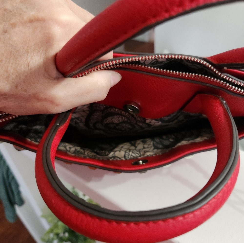 Bueno‎ Red Studded Satchel Handbag w Matching Wristlet 2Pc Set NWOT - Picture 8 of 11